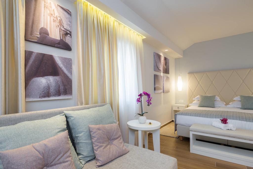 Balatura The Fine Bed&Breakfast Split Exteriör bild