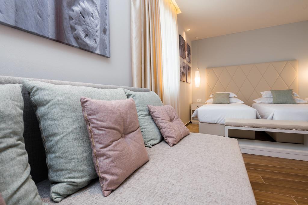 Balatura The Fine Bed&Breakfast Split Exteriör bild